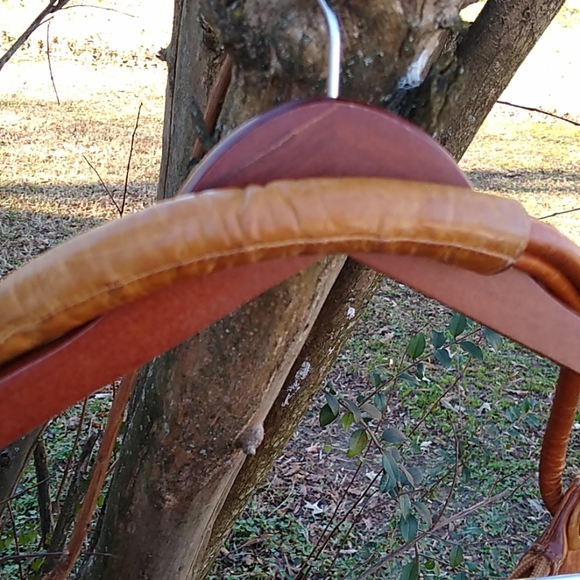 Kenneth Cole over the shoulder purse - Picture 7 of 11